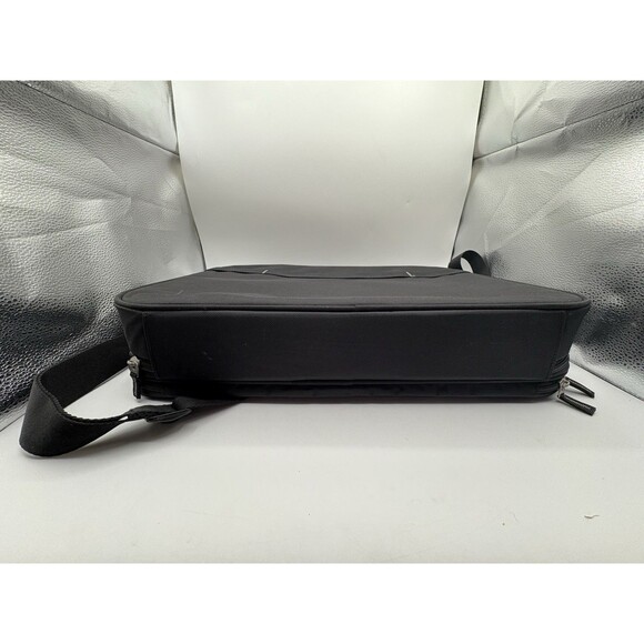 Case Logic VNC-218BLACK 18 Inch Laptop Bag Briefcase Soft Computer Unisex - Picture 9 of 15